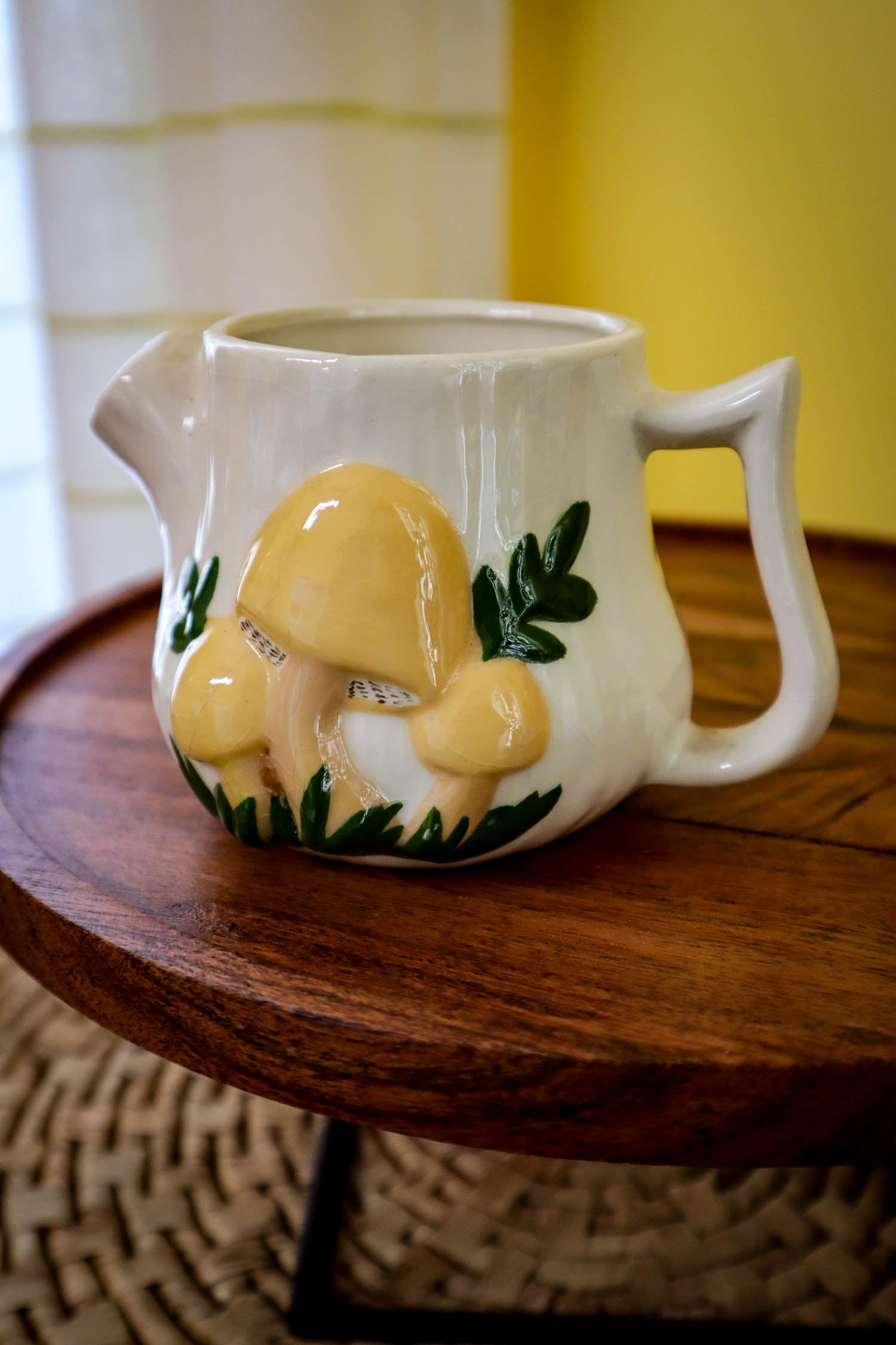 http://justdandies.co/cdn/shop/files/2875-arnels-pottery-mushroom-creamer-tea-pot-vase-5.jpg?v=1700084172