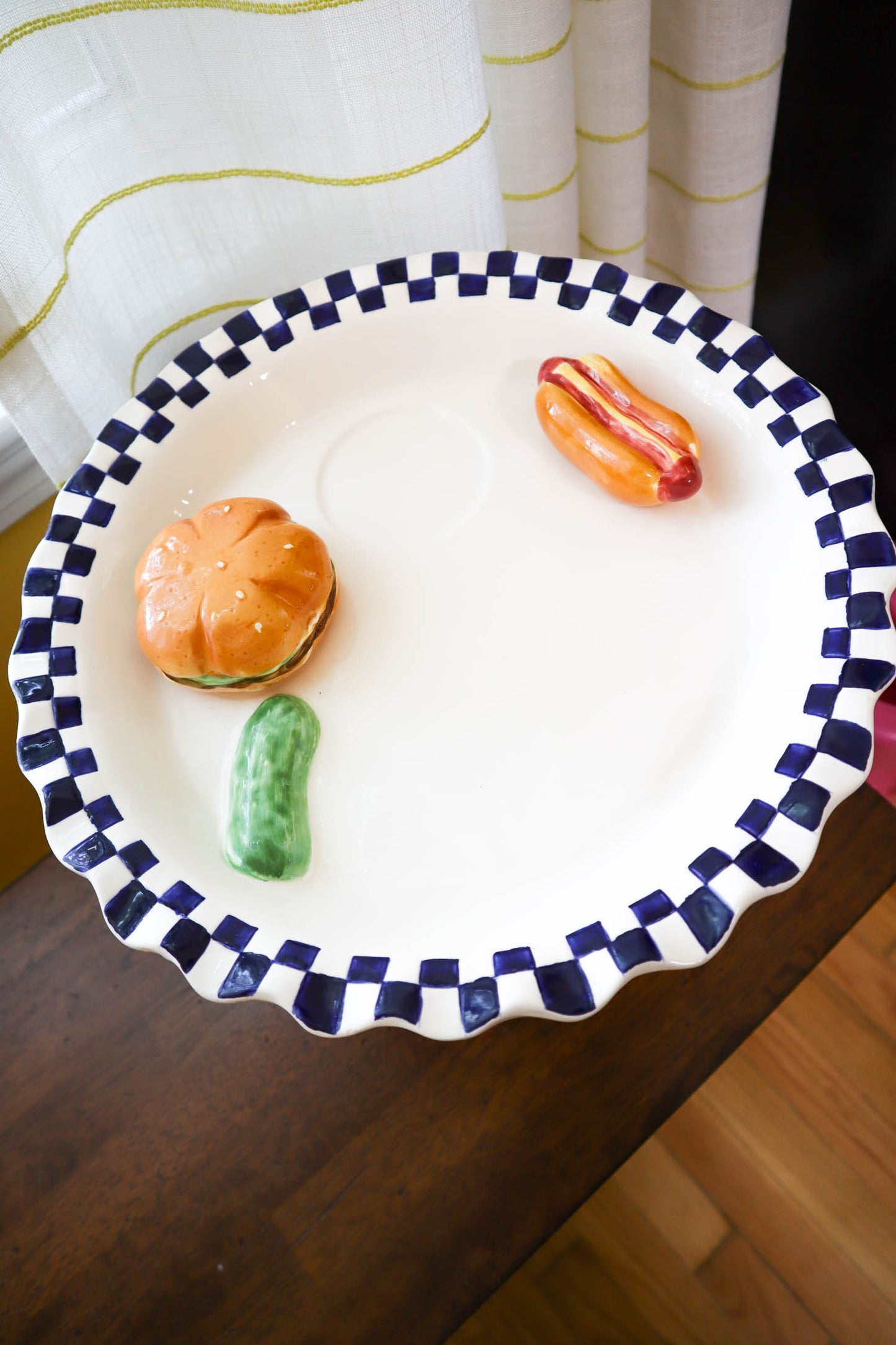 A Burger & A Dog Platter