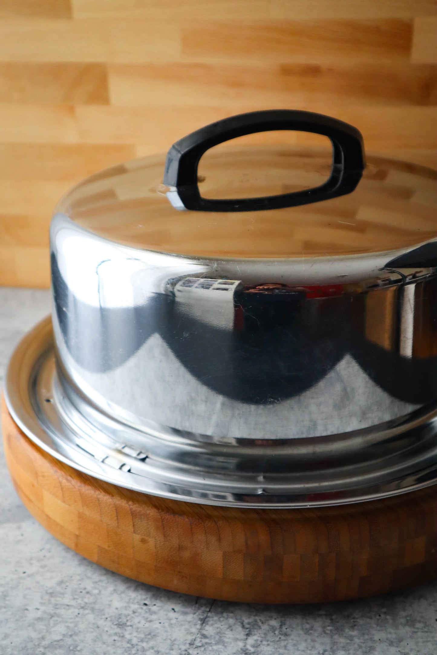 Chrome Dome Cake Keeper