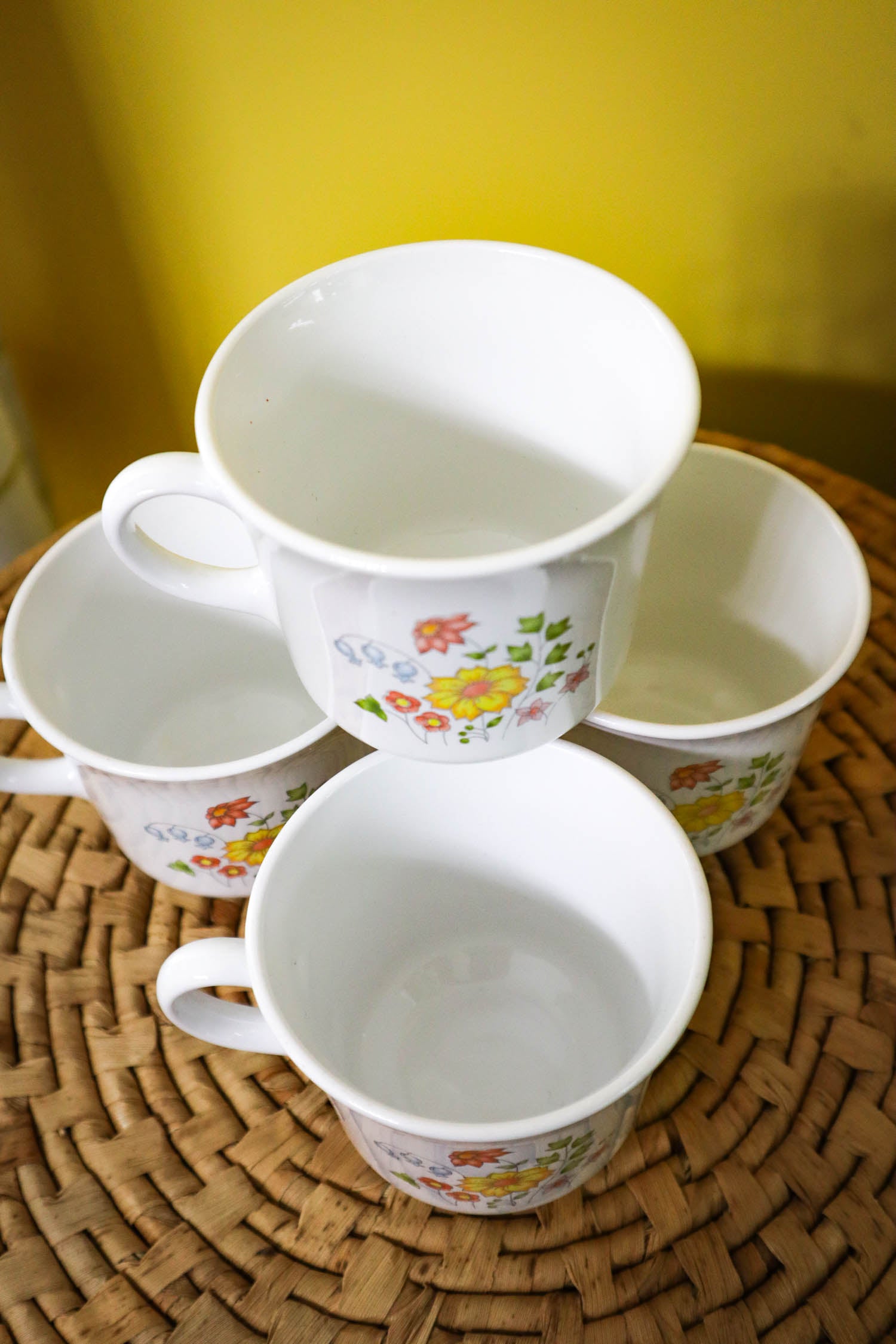 Vintage corelle hotsell coffee cups