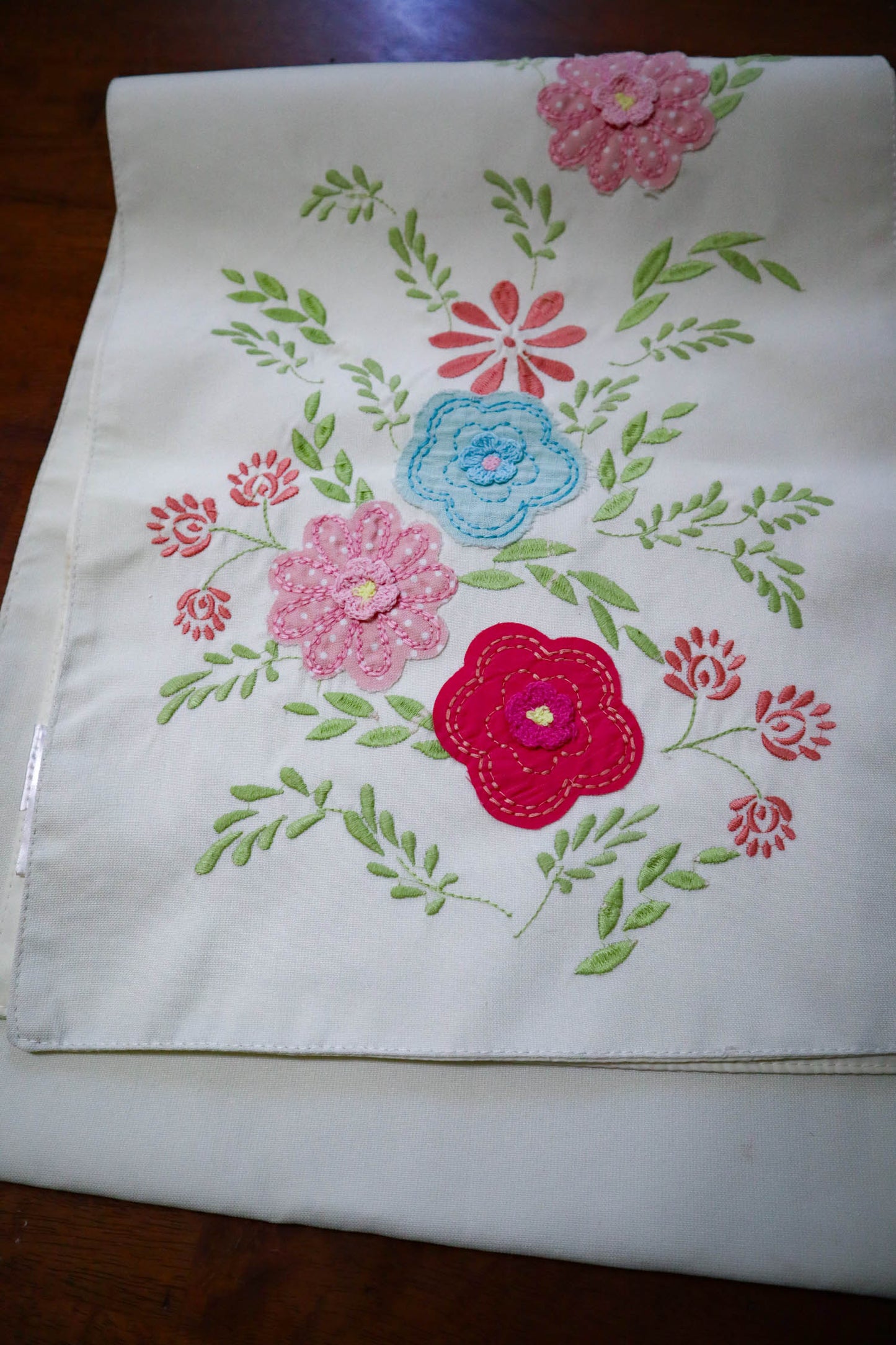 A Floral Moment Tablecloth Runner