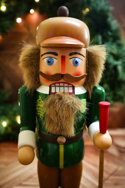 Fore! Nutcracker