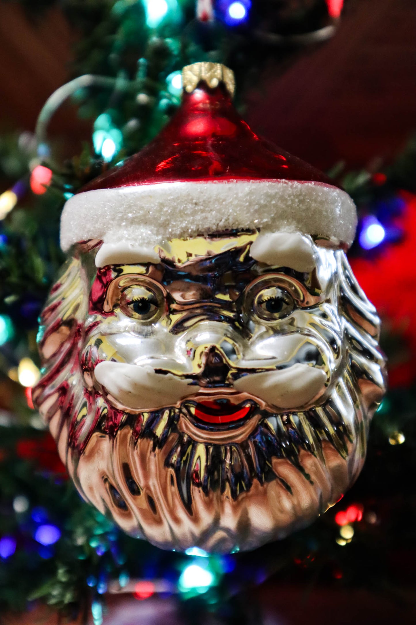 Der Weihnachtsmann Blown Glass Ornament