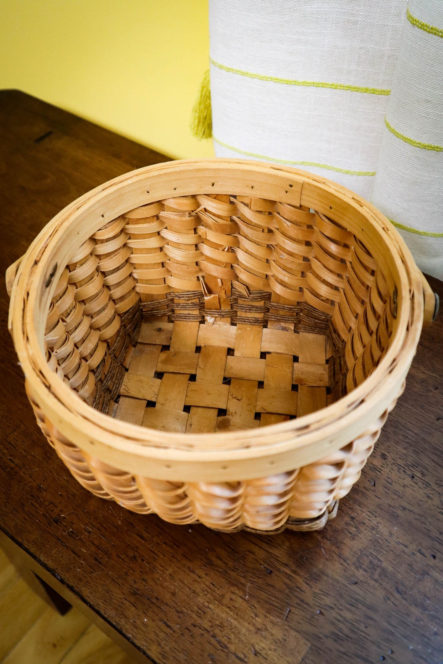 Curly Q Basket