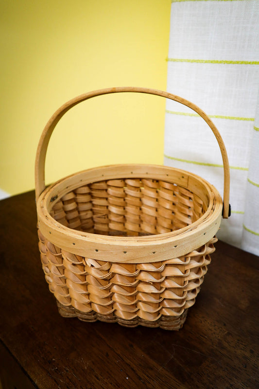 Curly Q Basket