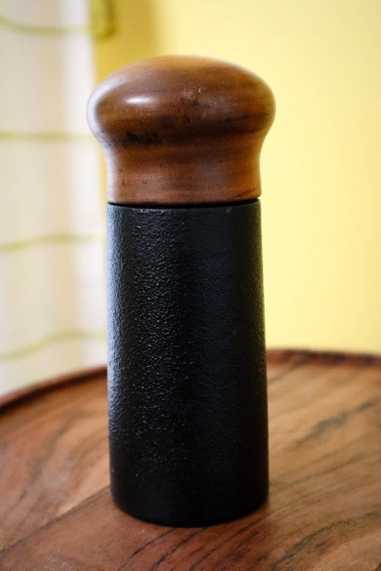 Svartpeppar Cast Iron Pepper Mill