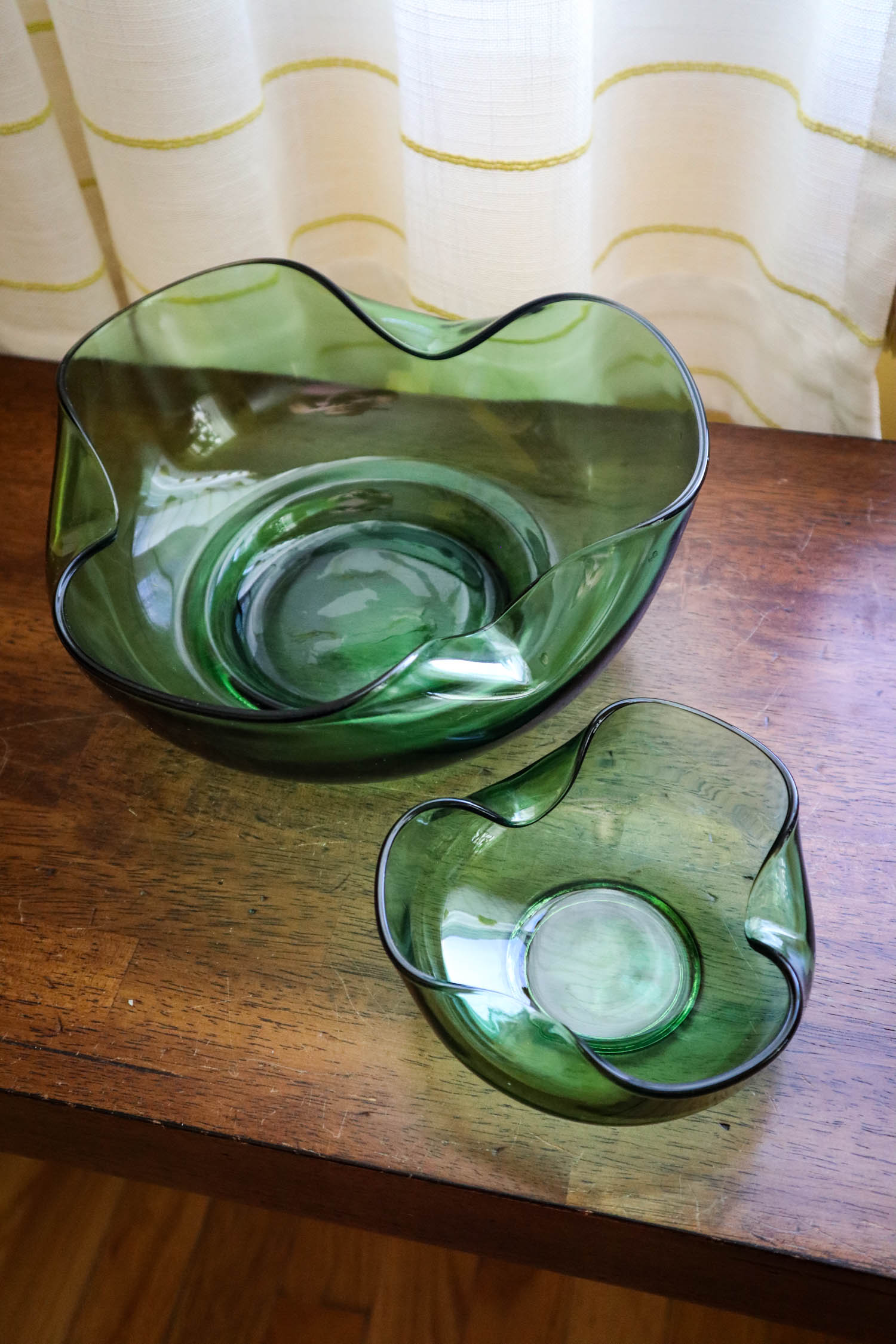 Vintage Anchor Hocking Green glass chips and top dip bowl