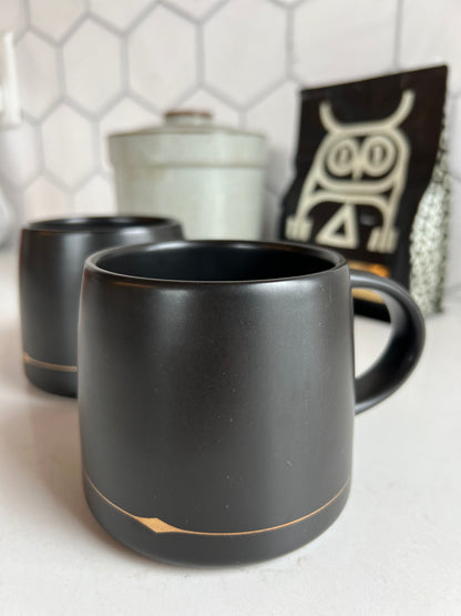 Minimilist Art Deco Mugs