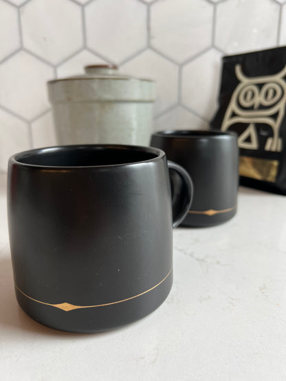 Minimilist Art Deco Mugs